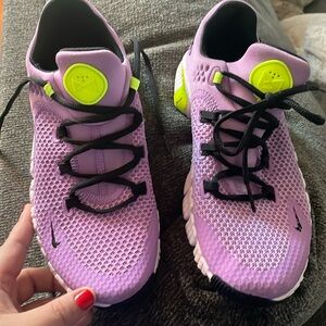Nike Metcon size 8 women. Limited wear.